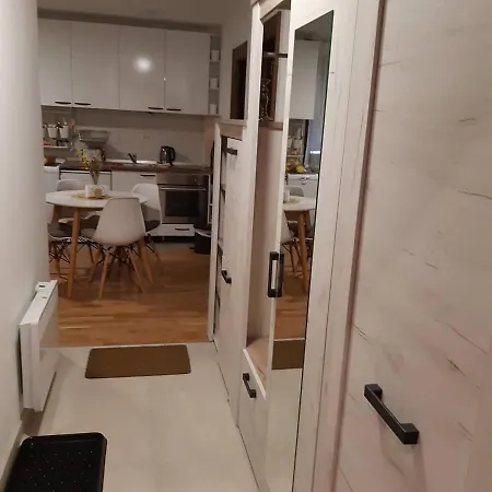 Dadja & アパート