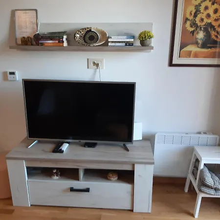 アパート Dadja & ズラティボール